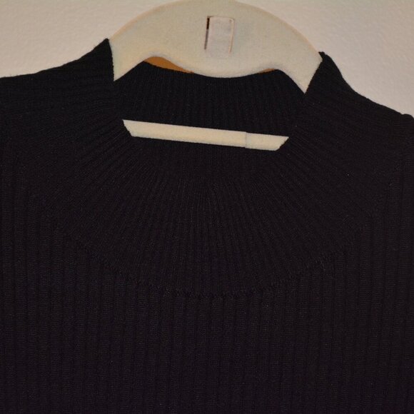 Women's Layered Sweater Vest Top Ruffled Blouse Black White NWOT - Picture 2 of 8